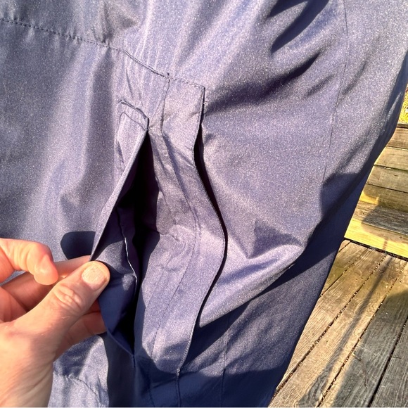 Koret Red White & Blue Color-Block 7-Pocket
Travel Rain/Wind Jacket Sz. M - Picture 16 of 16